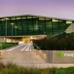 Budova Endeavour NVIDIA v Santa Clara v Kalifornii. - Nvidia vsádza na svetlo, medené drôty v AI centrách dobieha koniec