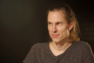 Tomáš Mikolov: Muž, ktorý vynašiel Word2Vec a teraz hľadá skutočnú inteligenciu tam, kde ju ostatní nehľadajú